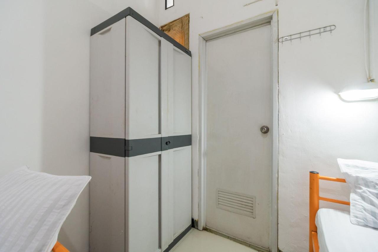 Hotel Reddoorz Near Terminal Bubulak Bogor Exteriér fotografie