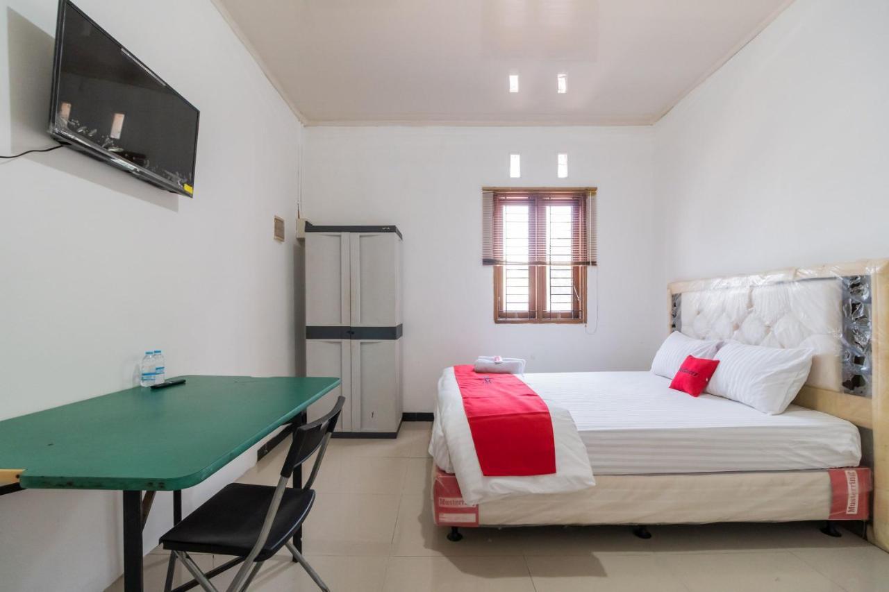 Hotel Reddoorz Near Terminal Bubulak Bogor Exteriér fotografie