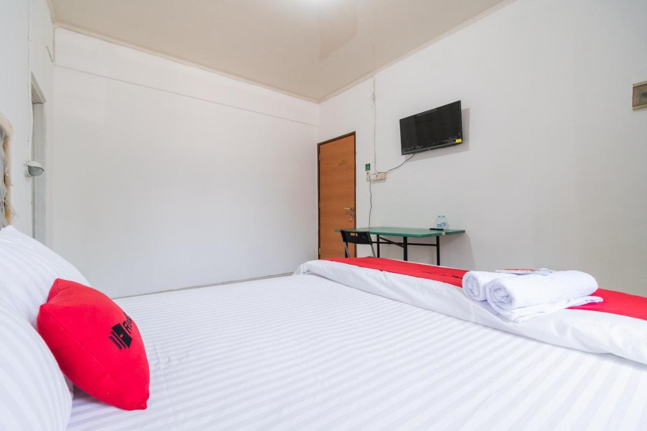 Hotel Reddoorz Near Terminal Bubulak Bogor Exteriér fotografie