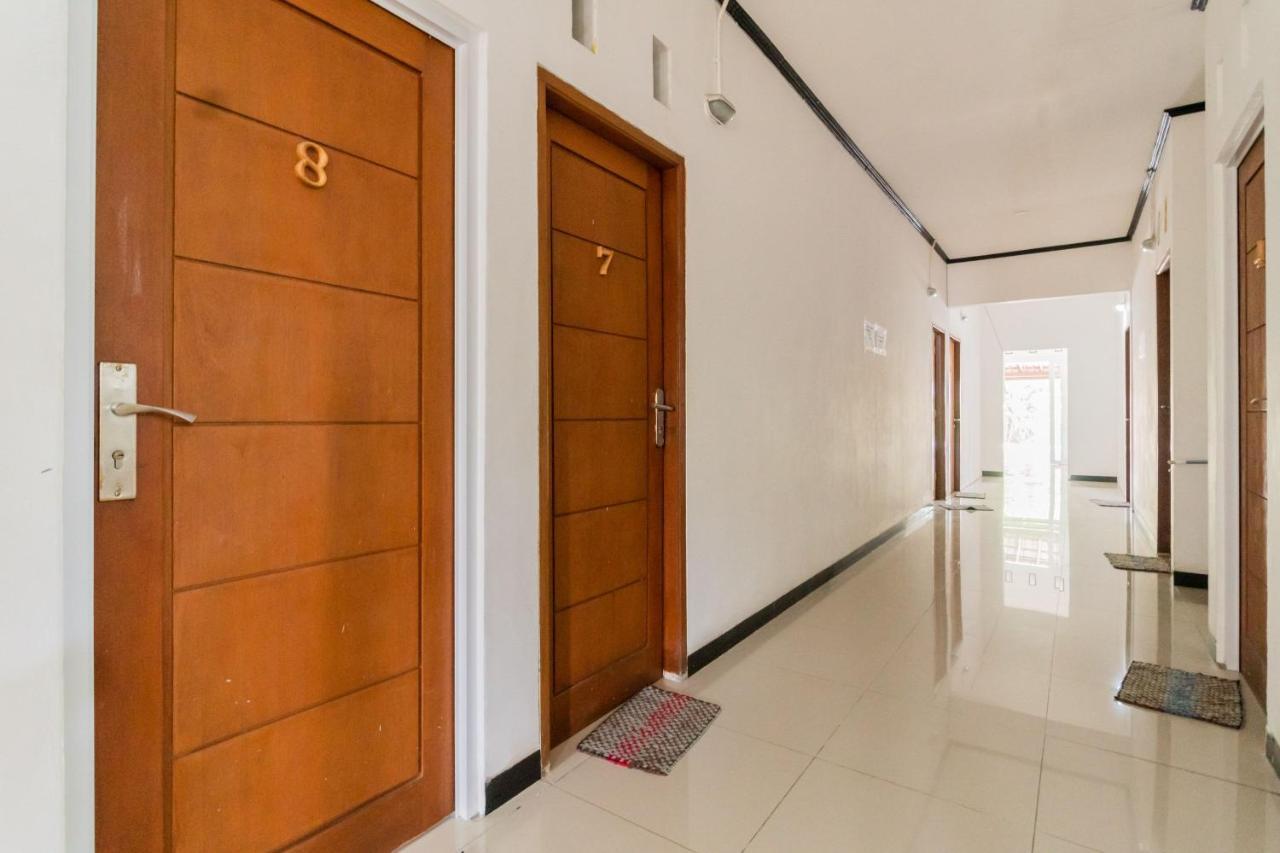 Hotel Reddoorz Near Terminal Bubulak Bogor Exteriér fotografie
